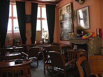 Logis & Restaurant - Les Hauts De Montreuil